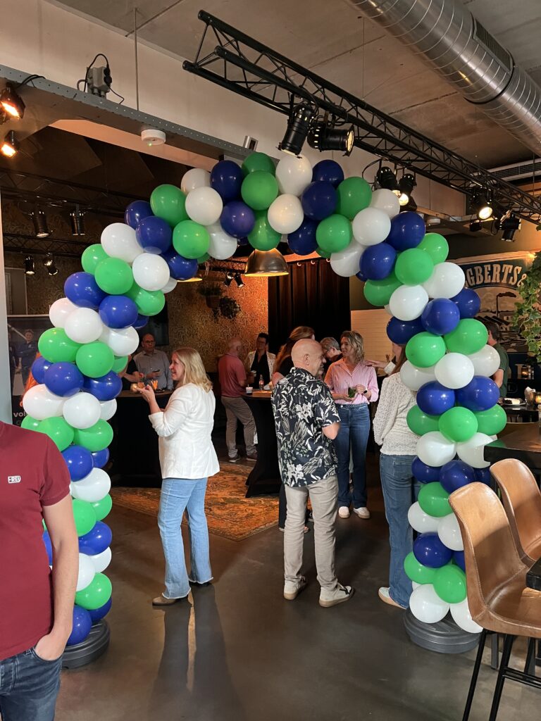 Terugblik op een feestelijke opening - BIND Terugblik op een feestelijke opening - BIND